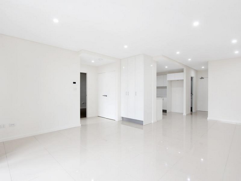 13/8-12 Linden Street, Toongabbie NSW 2146